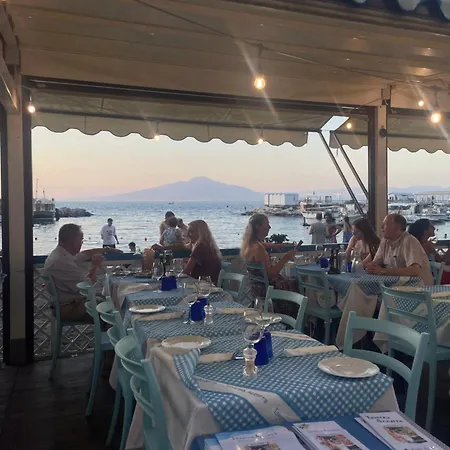 度假居 Suitevesuvio