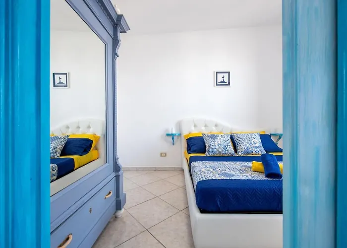 Holiday home Suitevesuvio *